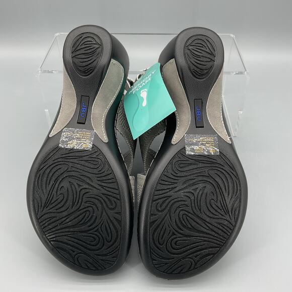 NEW JBU Women’s Alyssa Wedge Sandals Grey Shimmer Size 8M - Picture 9 of 11